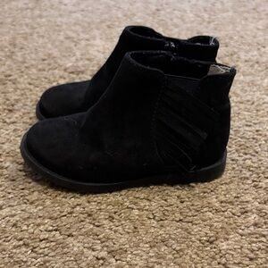 Old Navy Kids Black Suede Boots